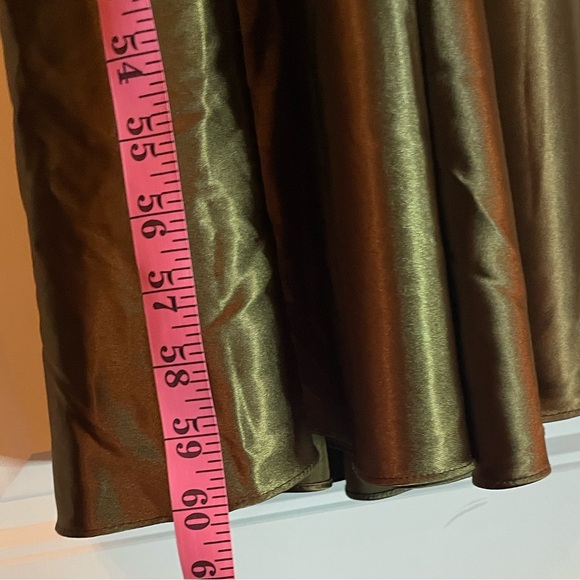 Xscape (4) Elegant Mermaid Long Green Dress with 1 L Shoulder strap embellished - Picture 7 of 16